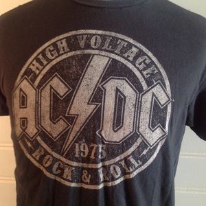 AC/DC | Shirts | Ac Dc Short Sleeve Pullover Graphic Tshirt | Poshmark